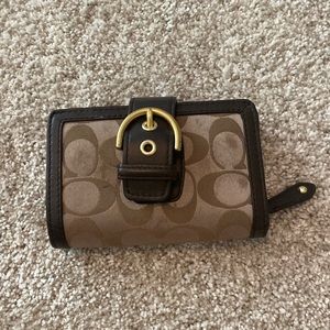 Coach wallet brown
